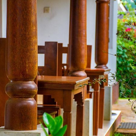 Homestay Garden Rest Канди Екстериор снимка
