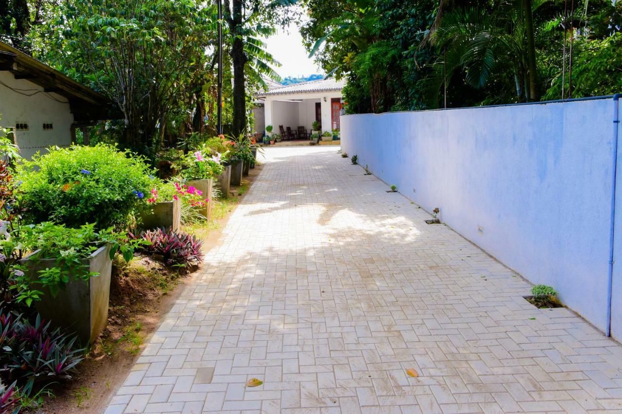 Homestay Garden Rest Канди Екстериор снимка