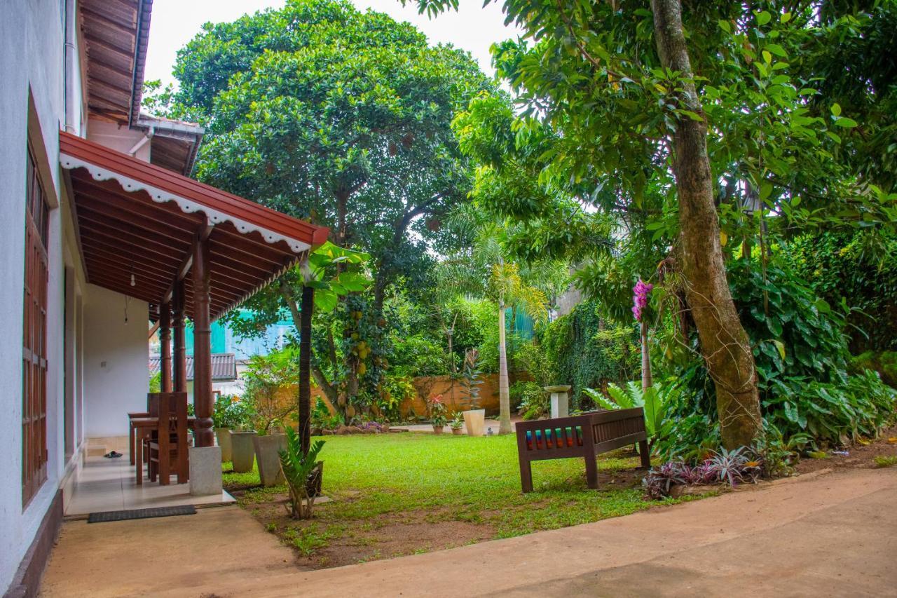 Homestay Garden Rest Канди Екстериор снимка
